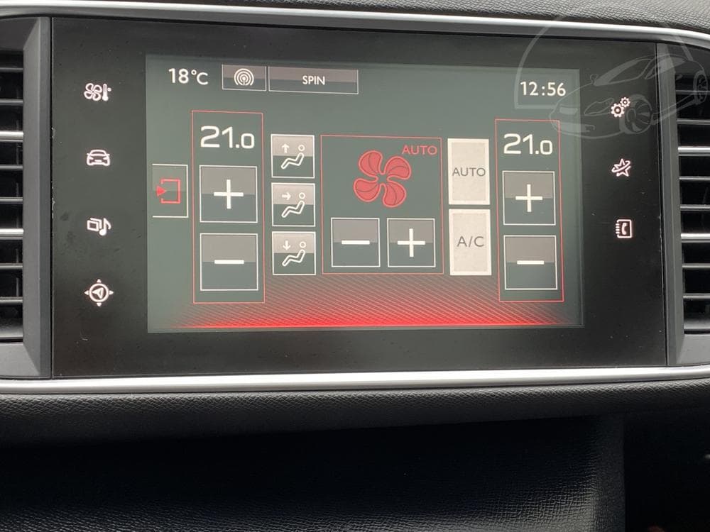 2015 Peugeot 308 - 16