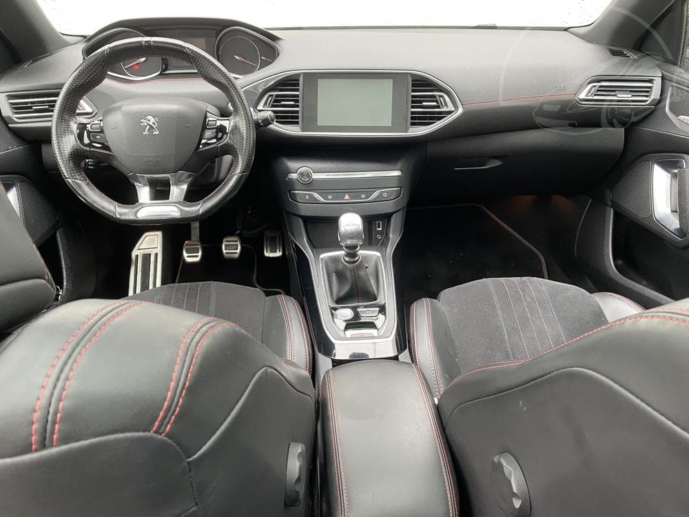 2015 Peugeot 308 - 8