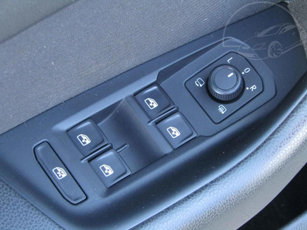 2015 Volkswagen PASSAT - 11