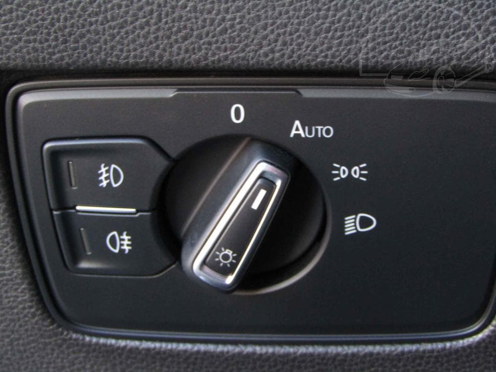 2015 Volkswagen PASSAT - 12