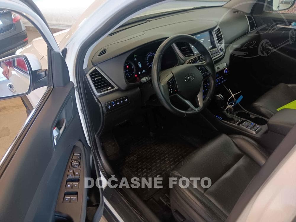 2017 Hyundai TUCSON - 3