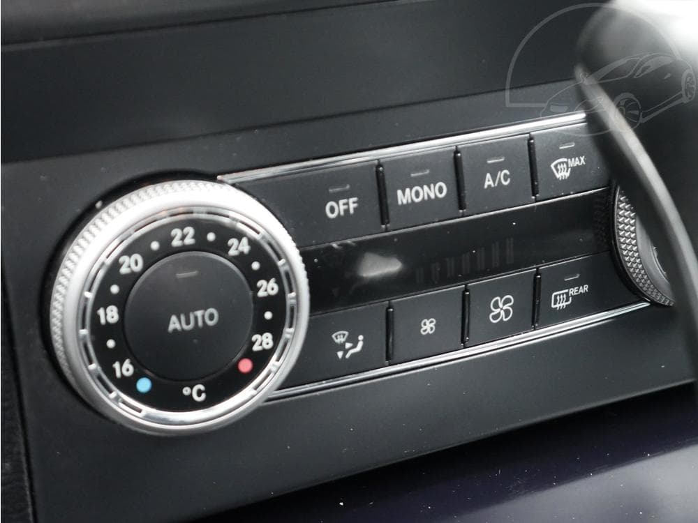 2008 Mercedes-Benz GLK - 14