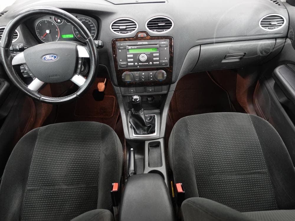 2005 Ford FOCUS - 7
