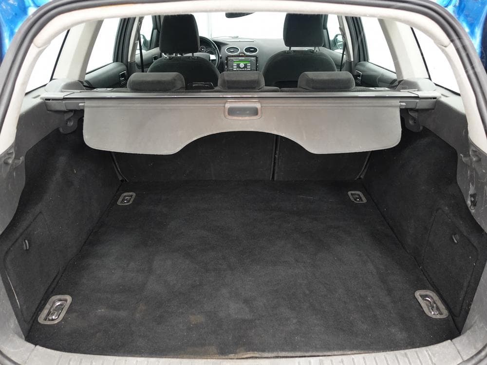 2005 Ford FOCUS - 8