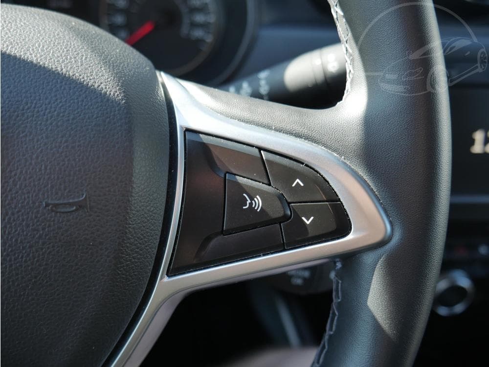 2020 Dacia DUSTER - 37