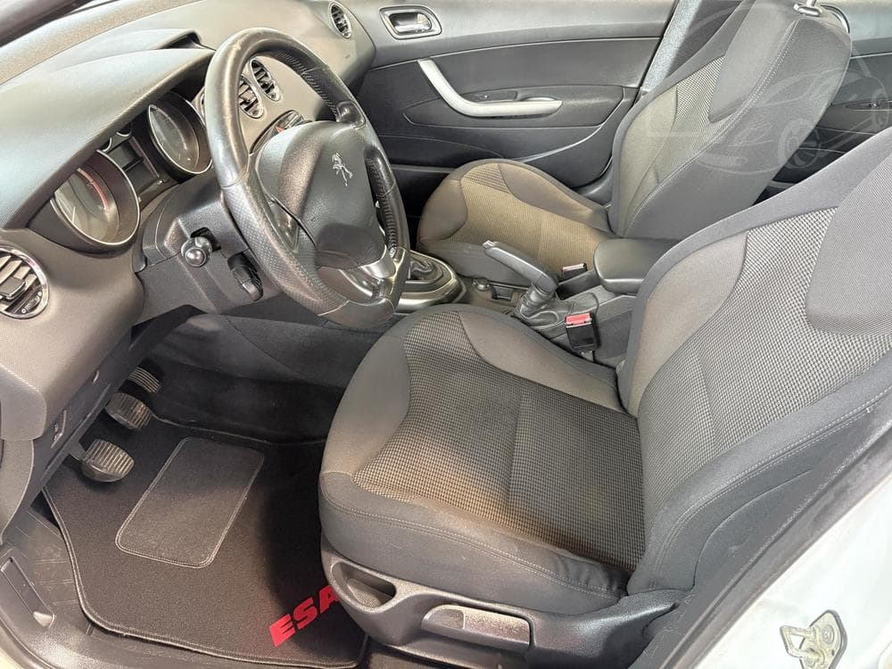 2013 Peugeot 308 - 9