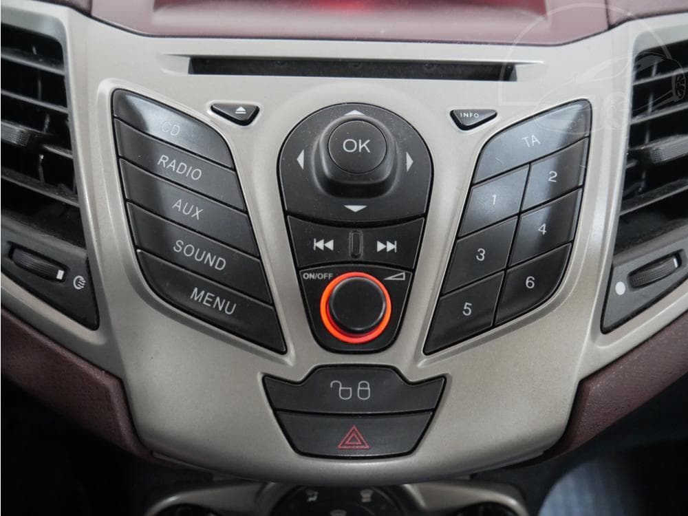 2009 Ford FIESTA - 16