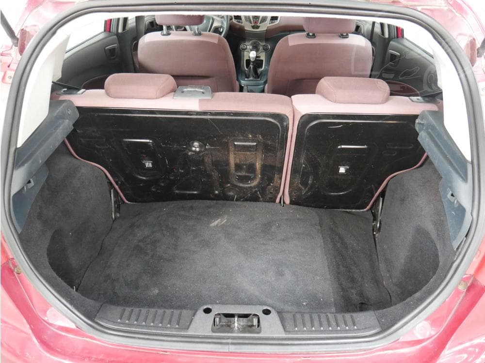 2009 Ford FIESTA - 7