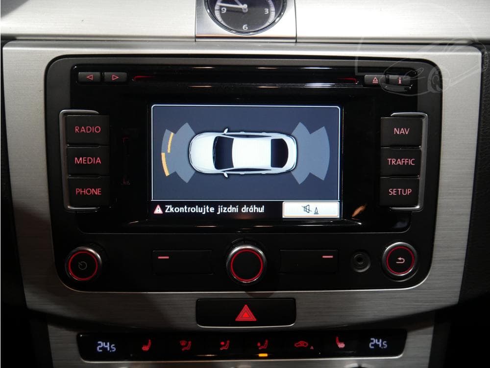 2013 Volkswagen Cc - 15