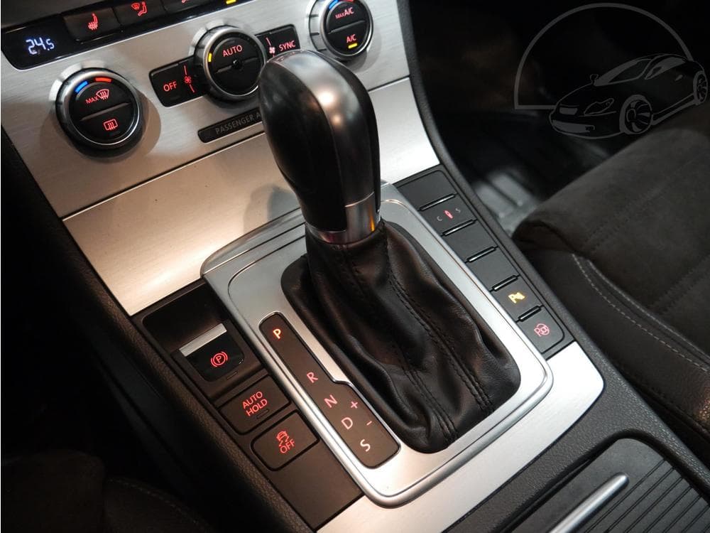 2013 Volkswagen Cc - 17