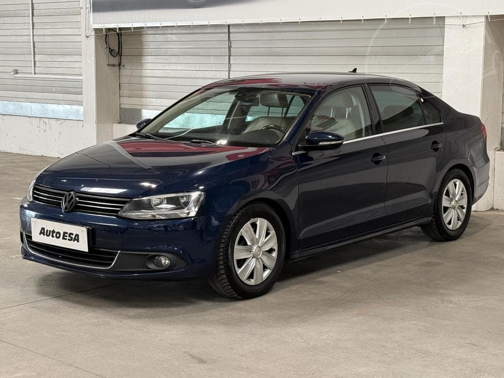 2012 Volkswagen JETTA - 3