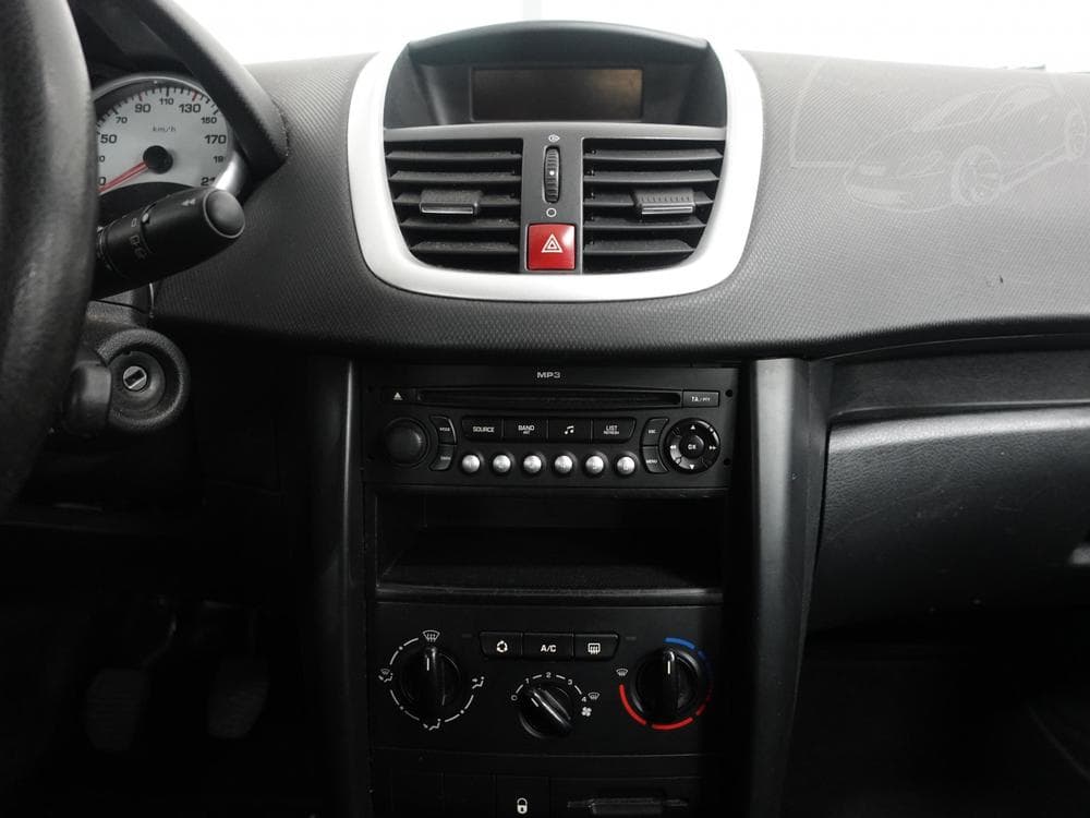 2009 Peugeot 207 - 13