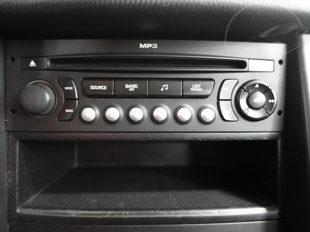 2009 Peugeot 207 - 18