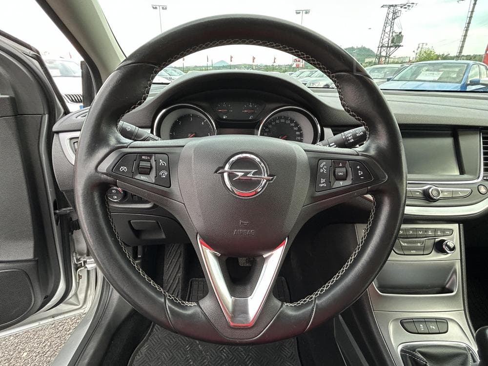2017 Opel ASTRA - 11