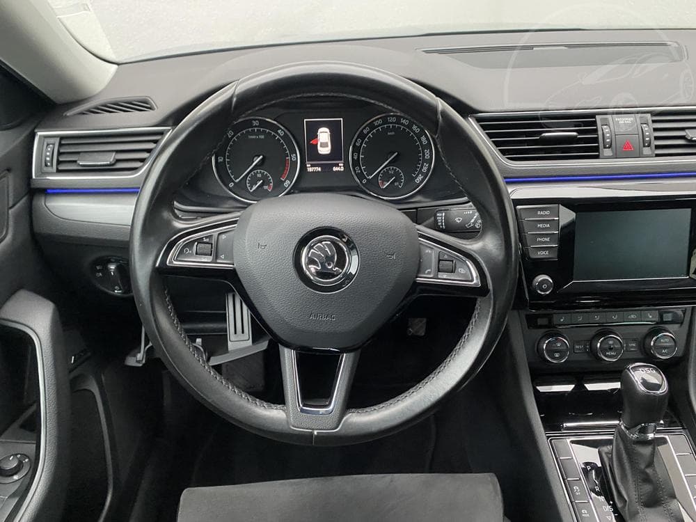 2015 Škoda SUPERB - 31