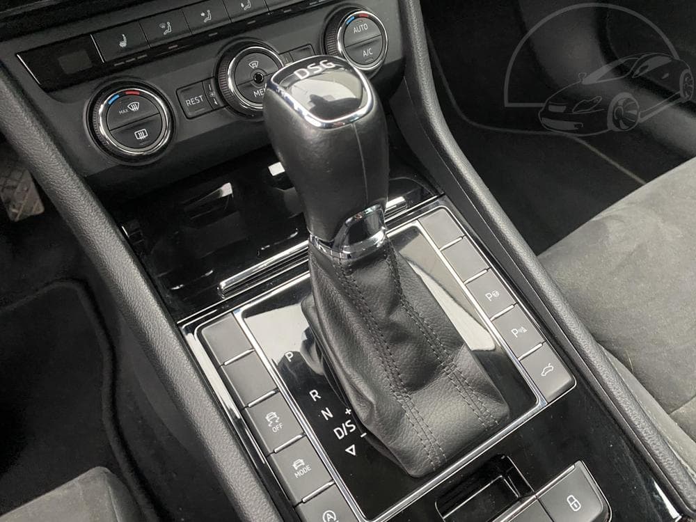 2015 Škoda SUPERB - 46