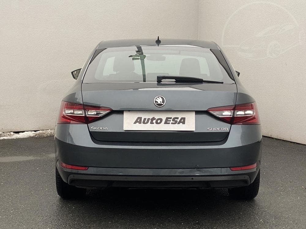 2015 Škoda SUPERB - 13