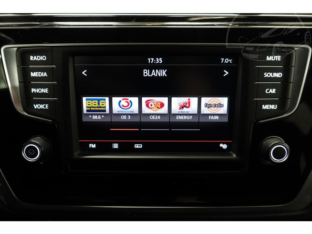 2016 Volkswagen Touran - 18