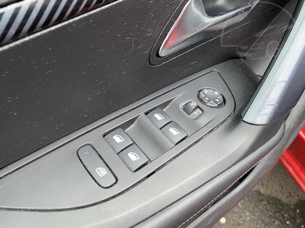 2019 Peugeot 2008 - 13