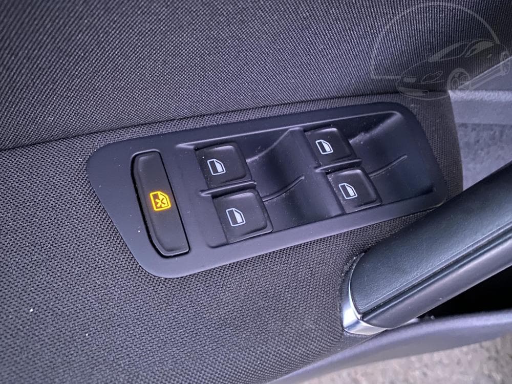 2014 Volkswagen GOLF - 31