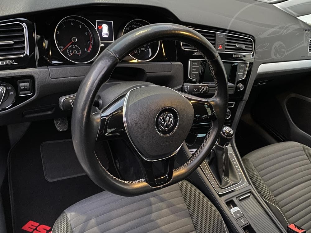 2014 Volkswagen GOLF - 34