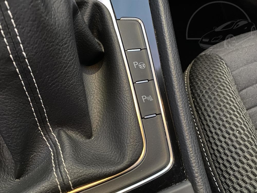 2014 Volkswagen GOLF - 37