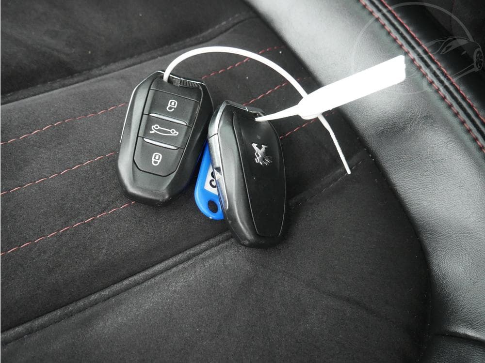 2015 Peugeot 308 - 20