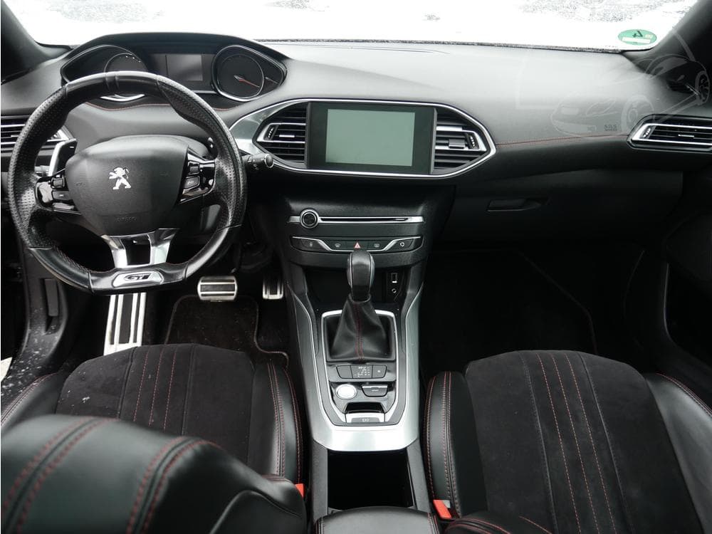 2015 Peugeot 308 - 8