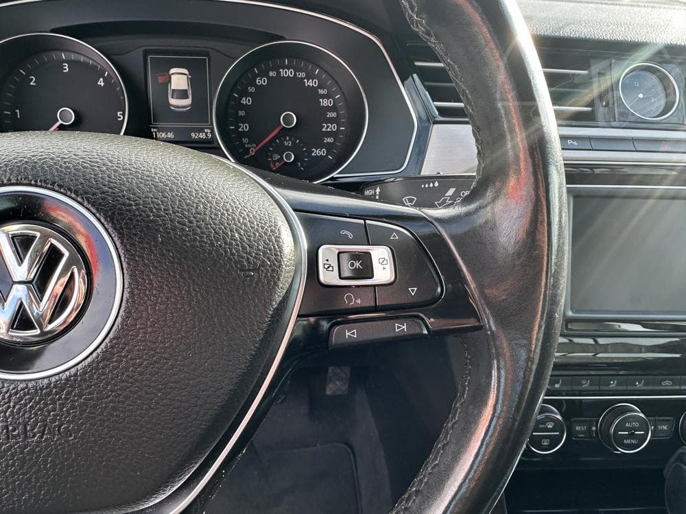2016 Volkswagen PASSAT - 37