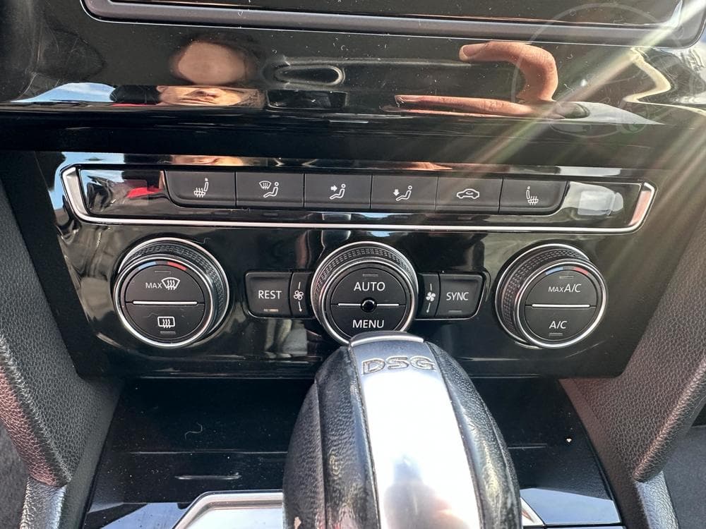 2016 Volkswagen PASSAT - 46