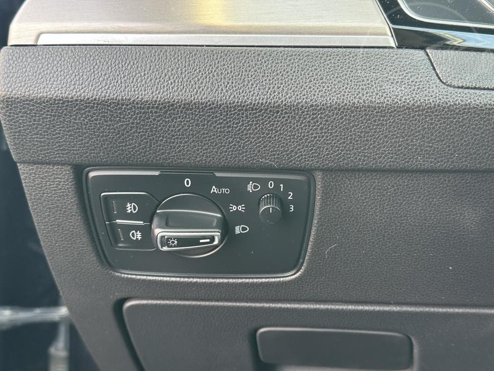 2016 Volkswagen PASSAT - 49