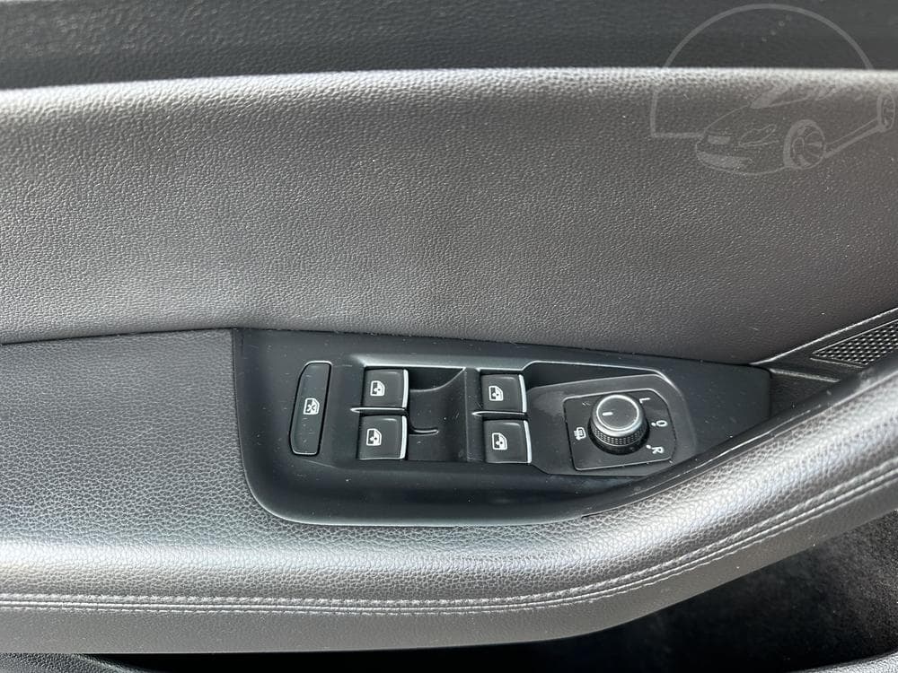 2016 Volkswagen PASSAT - 52