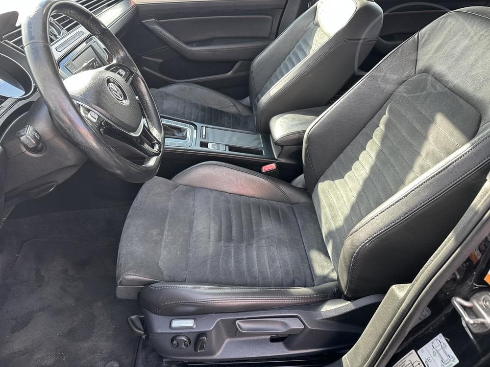 2016 Volkswagen PASSAT - 25