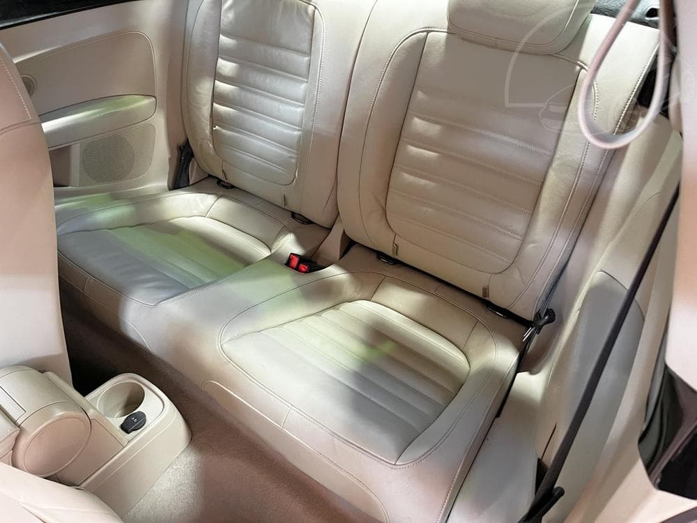 2013 Volkswagen BEETLE - 10
