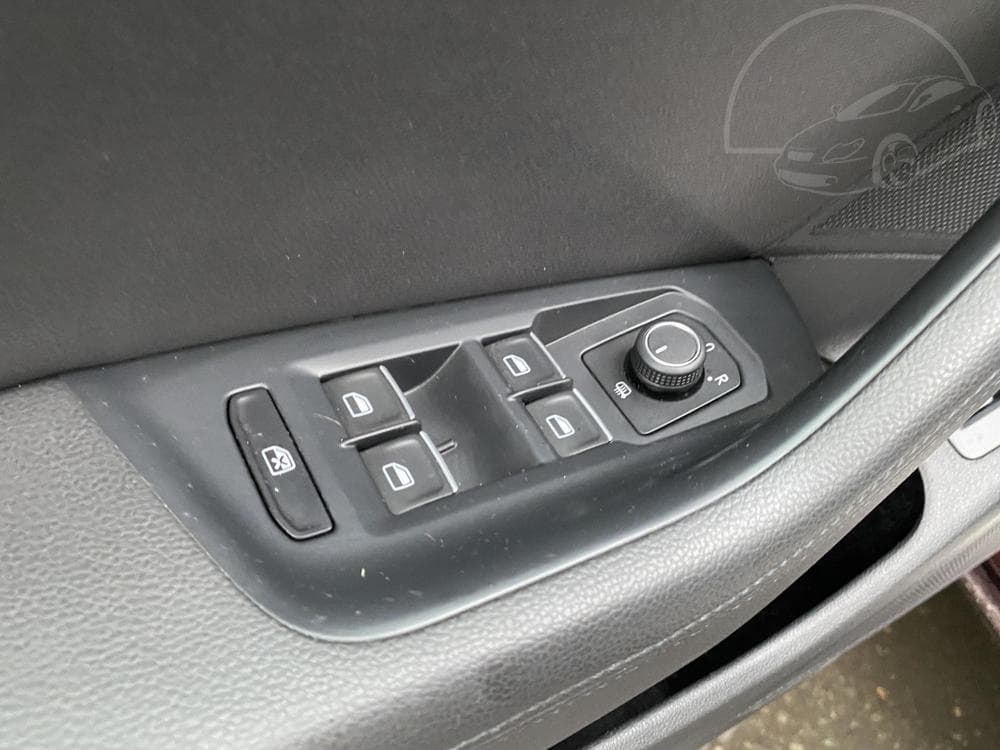 2015 Volkswagen PASSAT - 13