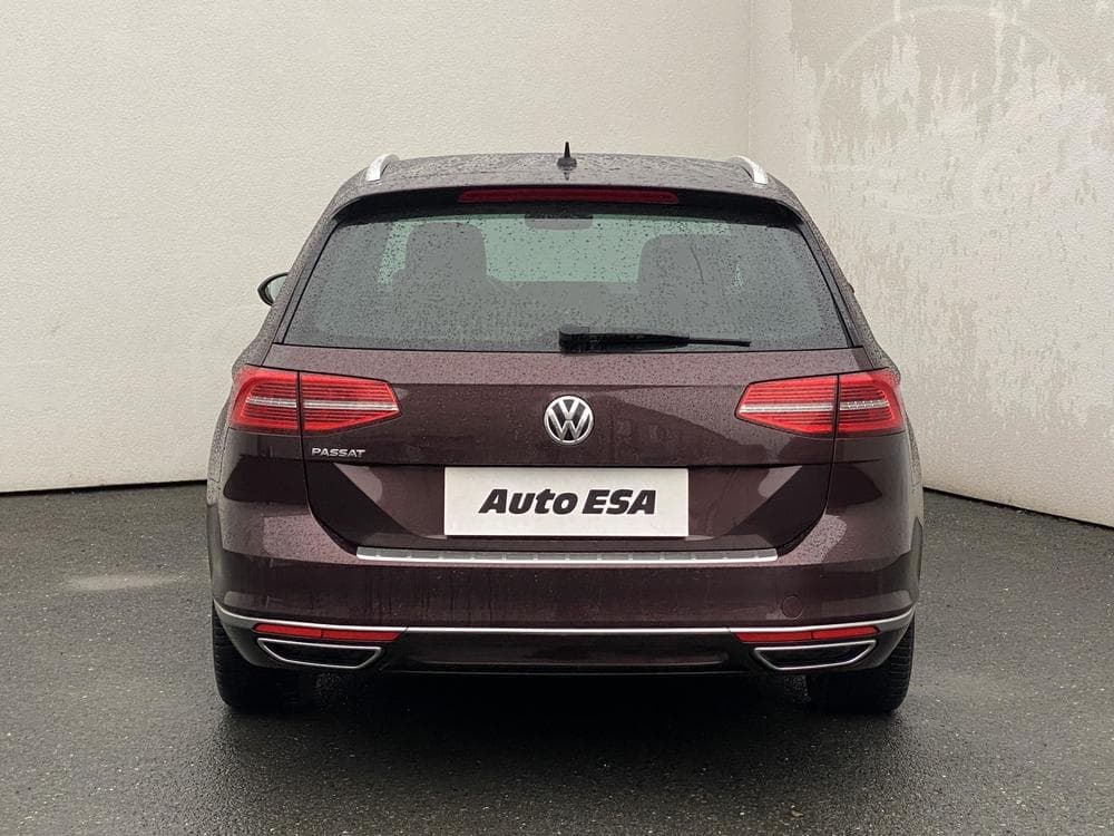 2015 Volkswagen PASSAT - 5