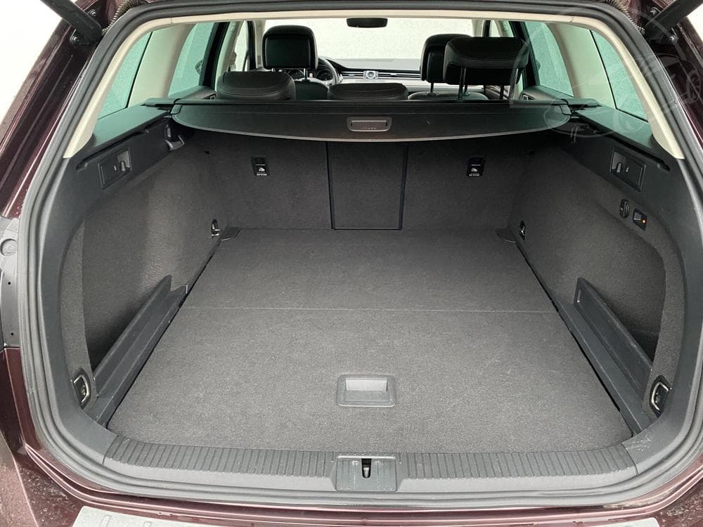 2015 Volkswagen PASSAT - 7