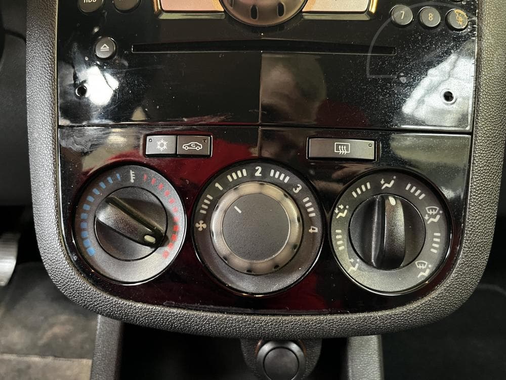 2008 Opel Corsa - 13