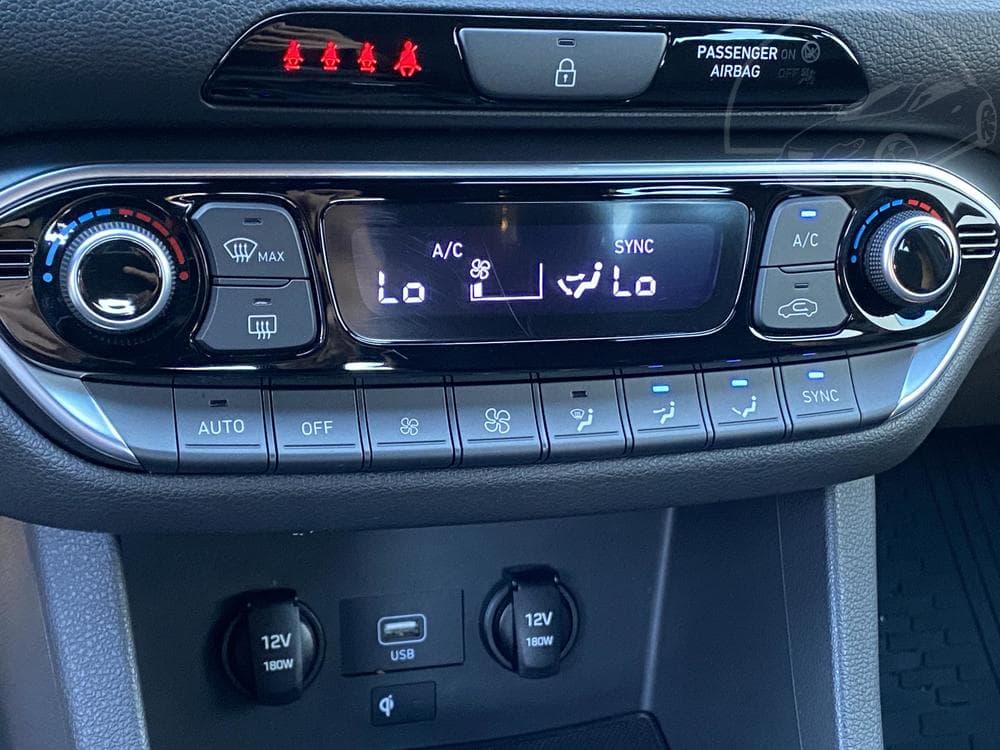 2021 Hyundai i30 - 31