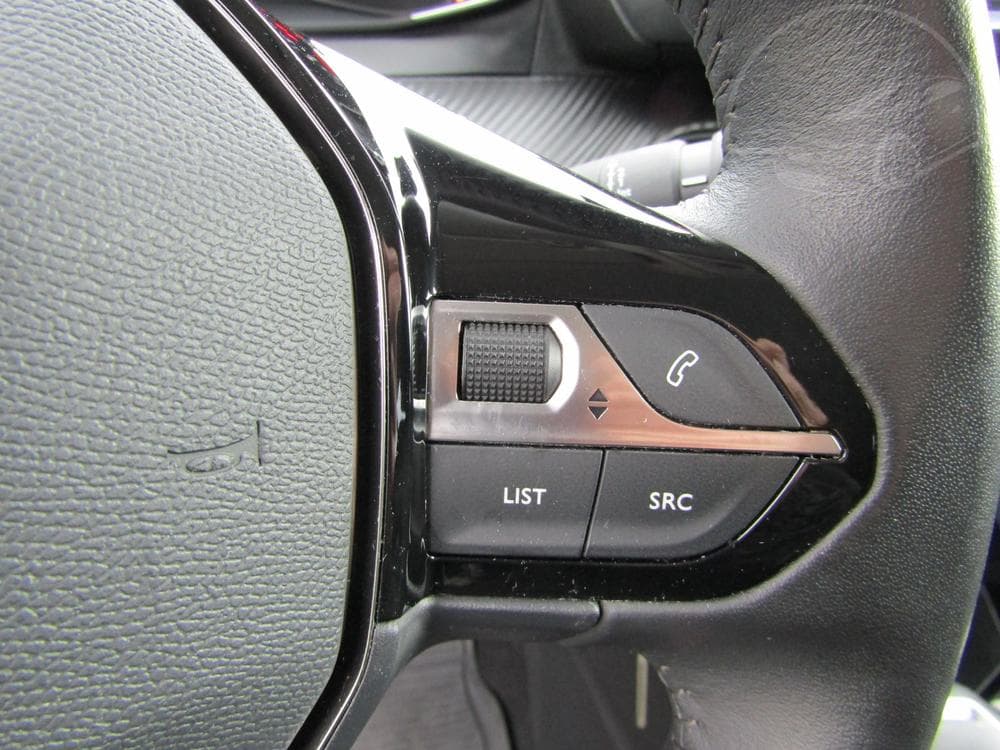 2022 Peugeot 2008 - 16