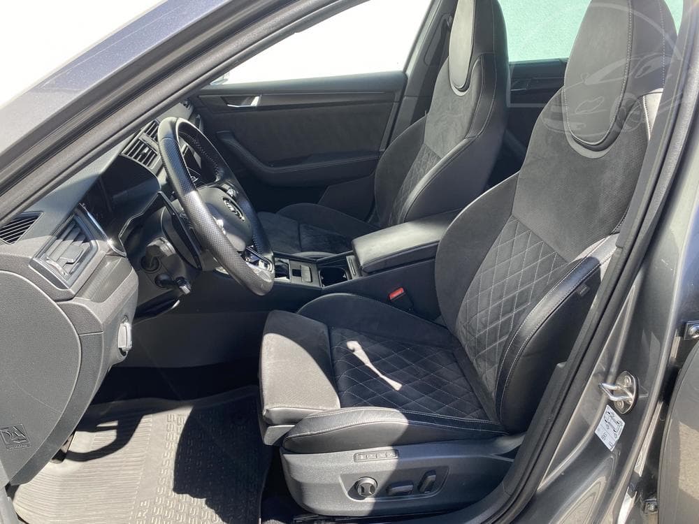 2021 Škoda SUPERB - 17