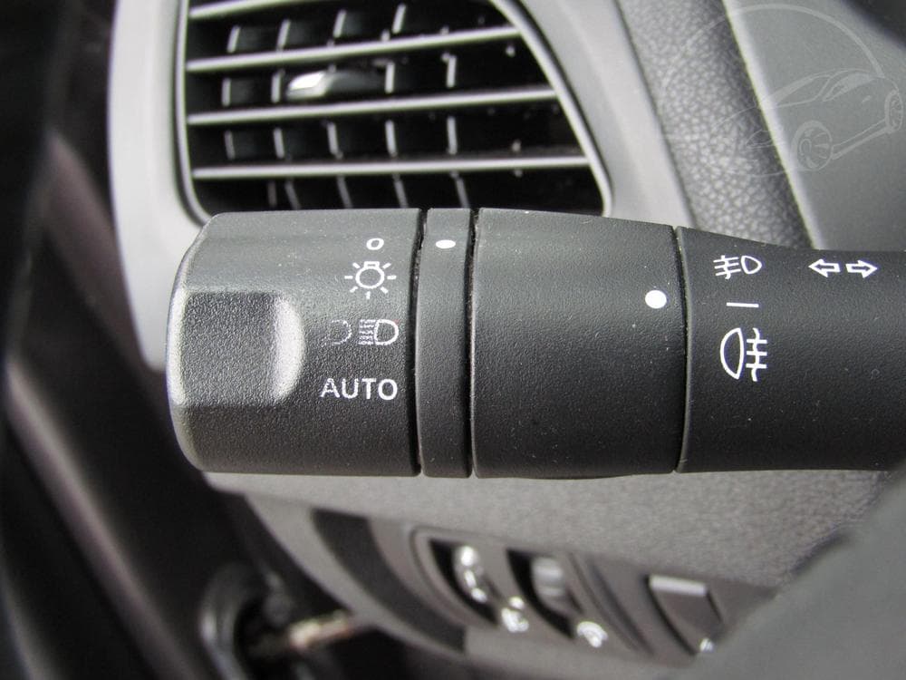 2011 Renault FLUENCE - 12