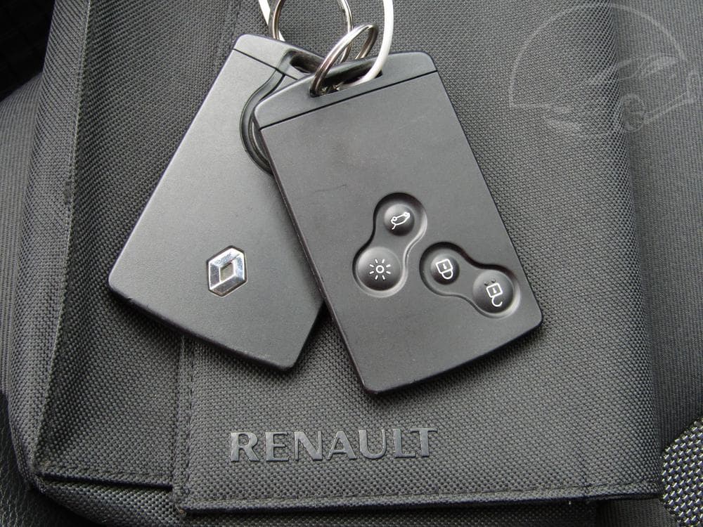 2011 Renault FLUENCE - 17