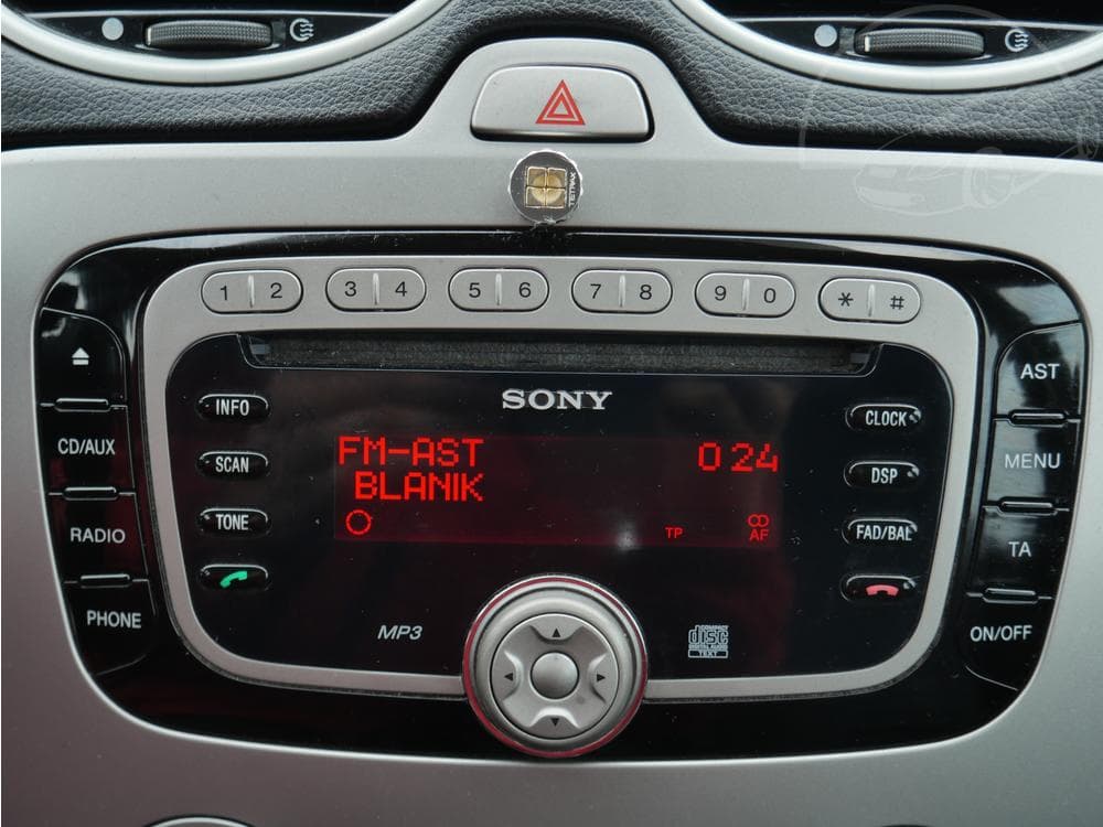2010 Ford FOCUS - 43