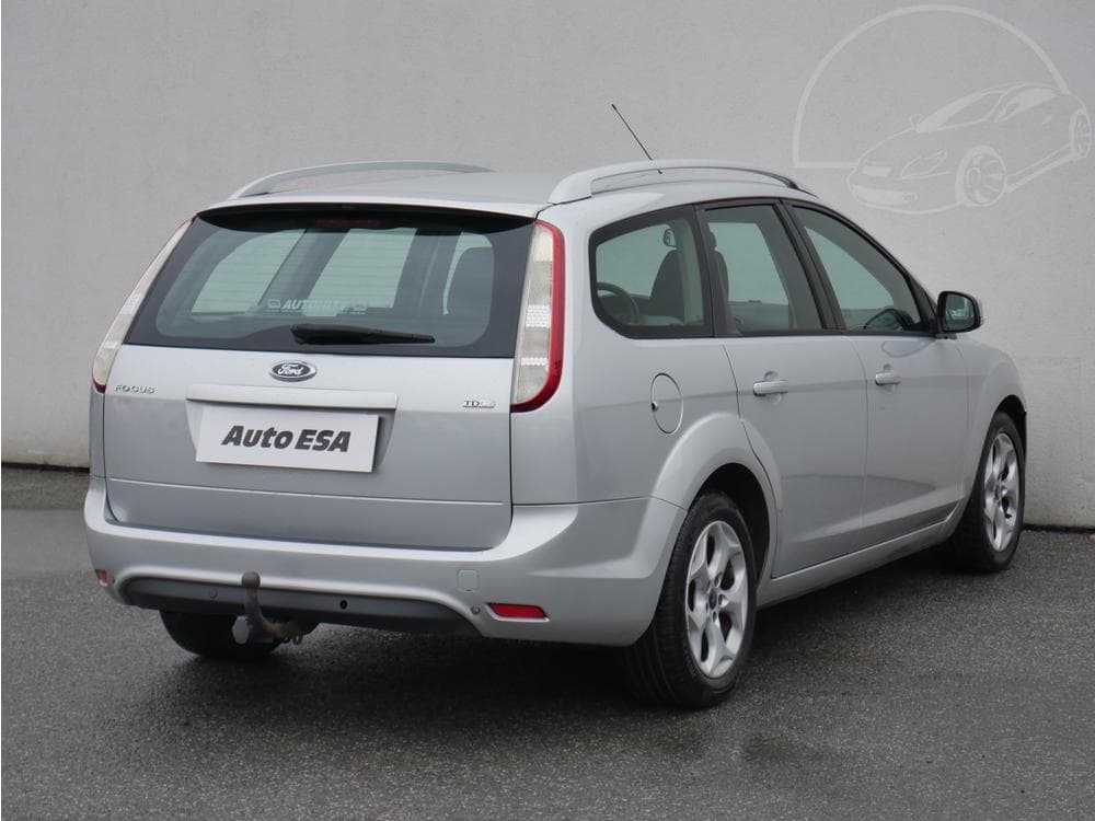 2010 Ford FOCUS - 10