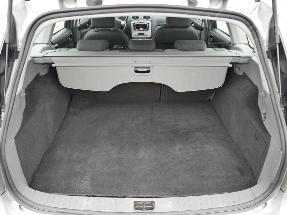 2010 Ford FOCUS - 19