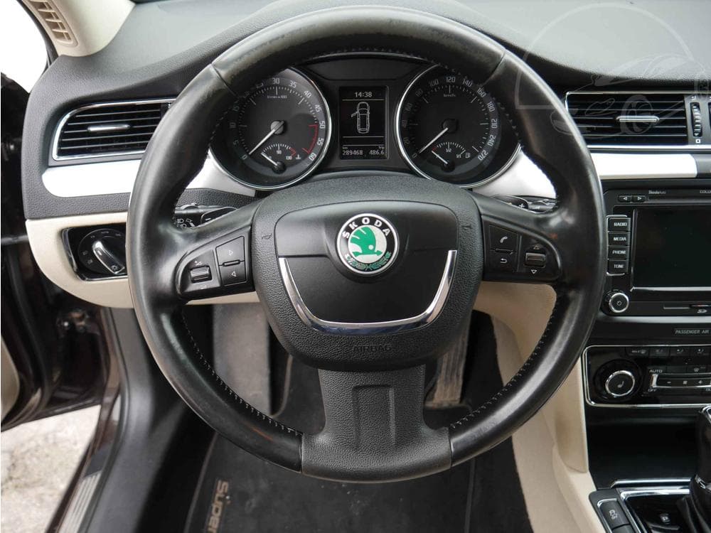 2012 Škoda SUPERB - 15