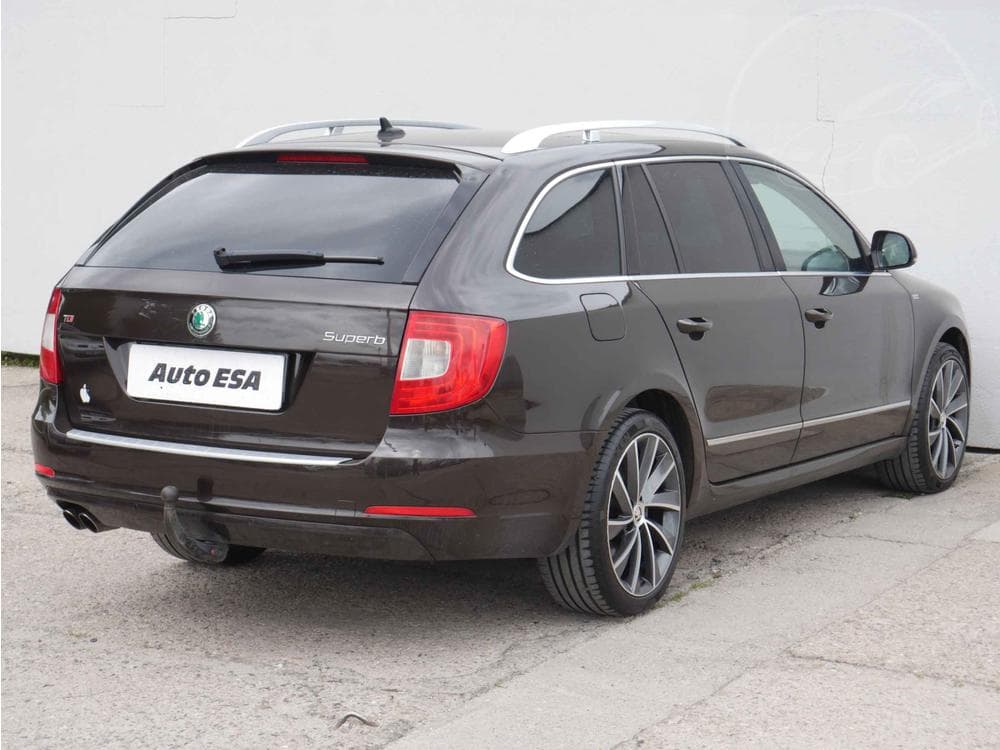 2012 Škoda SUPERB - 6