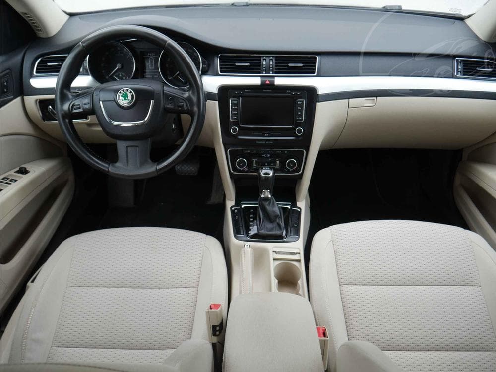 2012 Škoda SUPERB - 7