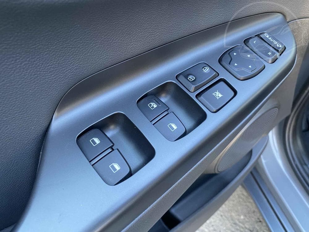 2020 Hyundai KONA - 12